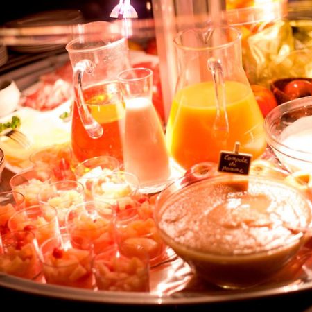 Dm Hotel Форбаш Экстерьер фото