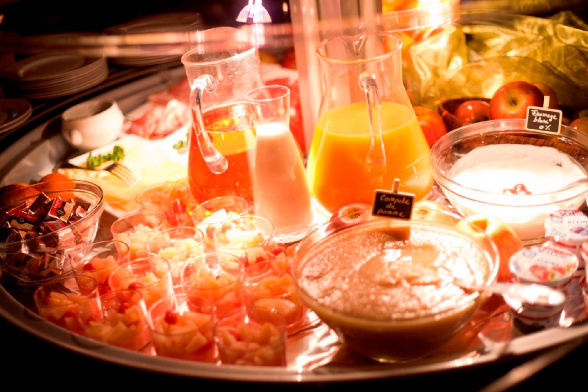 Dm Hotel Форбаш Экстерьер фото