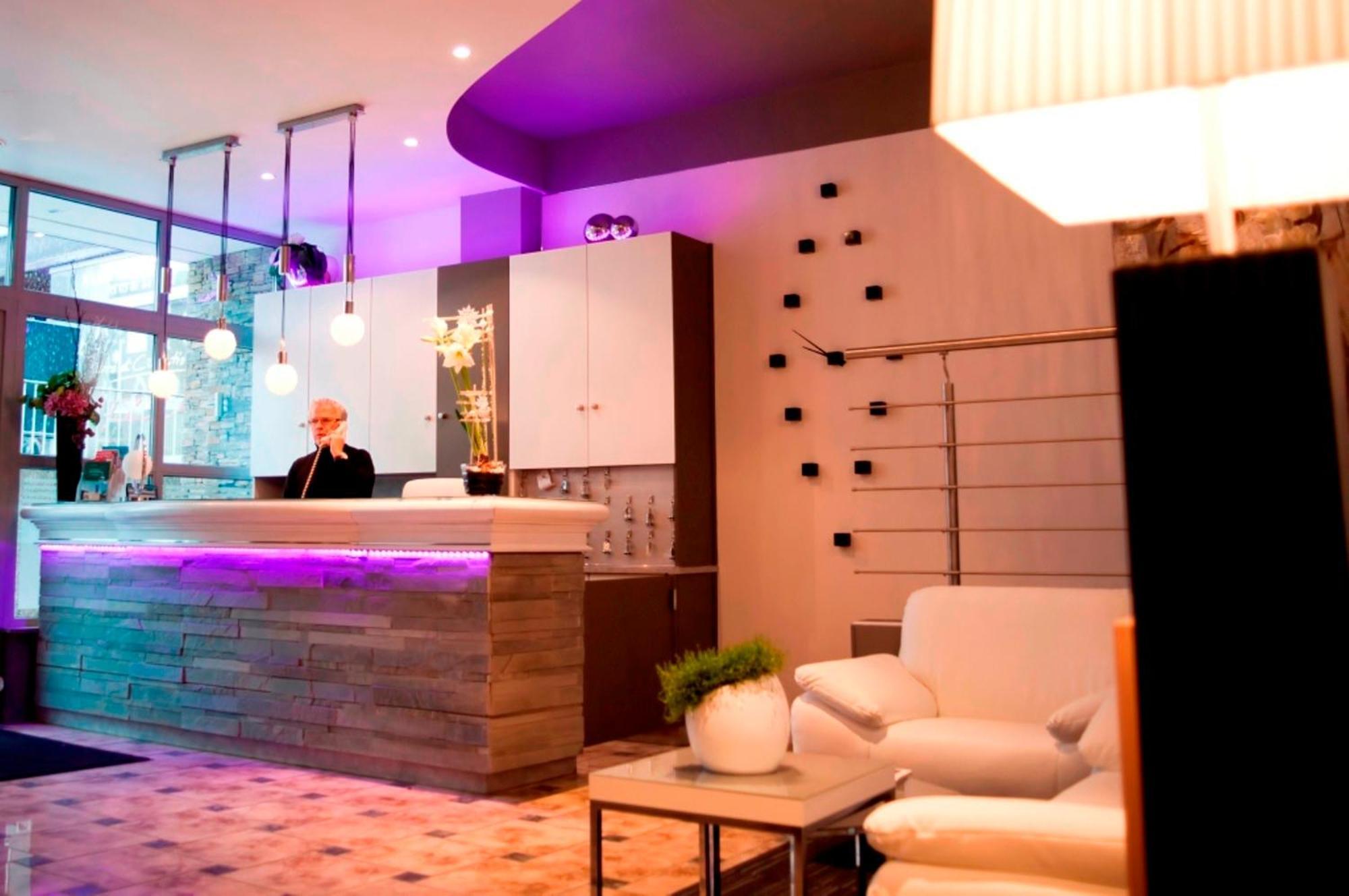 Dm Hotel Форбаш Экстерьер фото